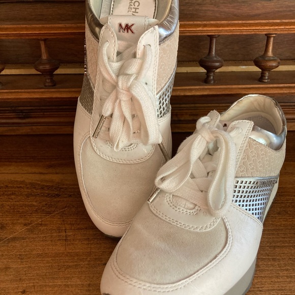 Michael Kors leather sneakers - Picture 4 of 5